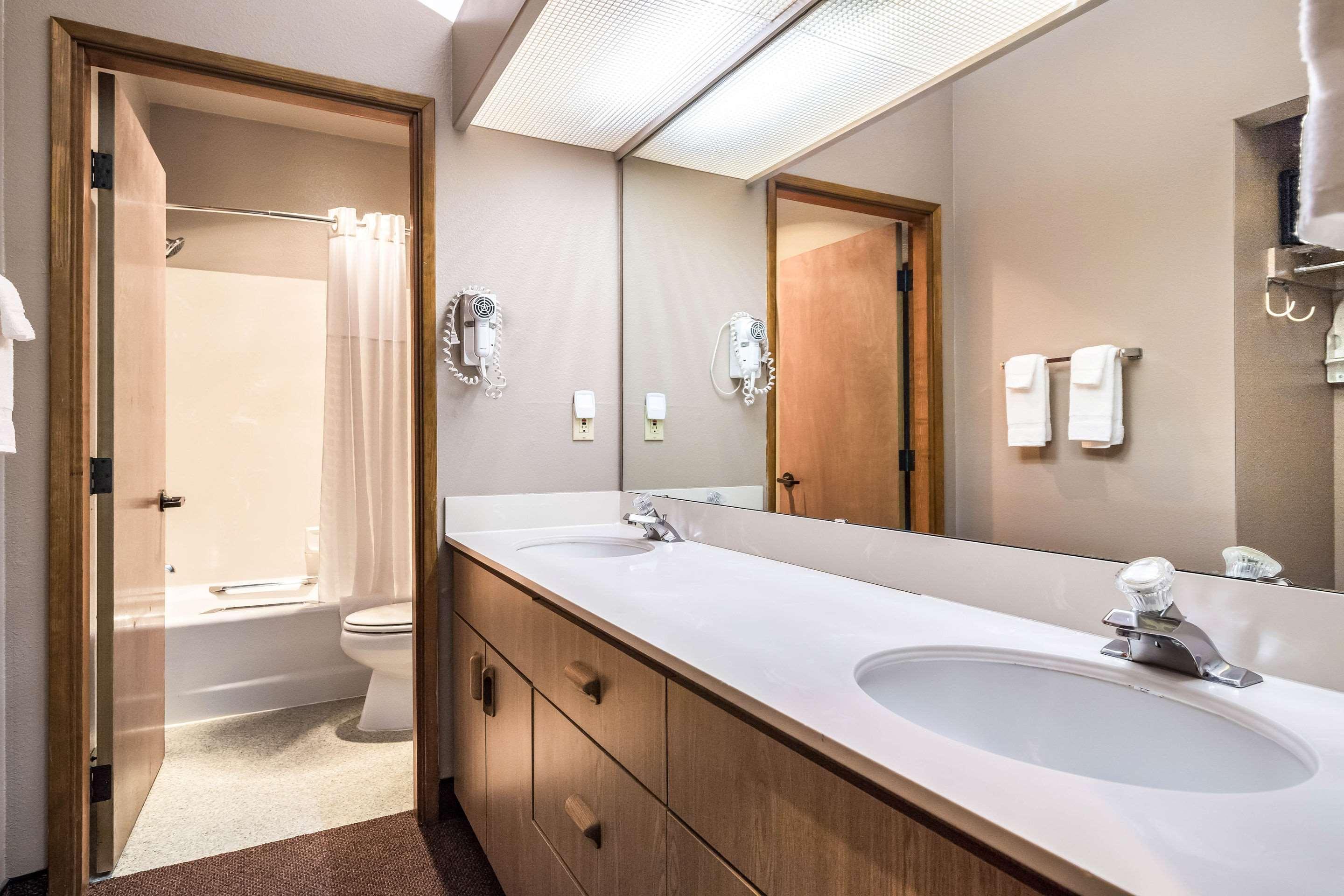 Quality Inn & Suites Bainbridge Island Kültér fotó